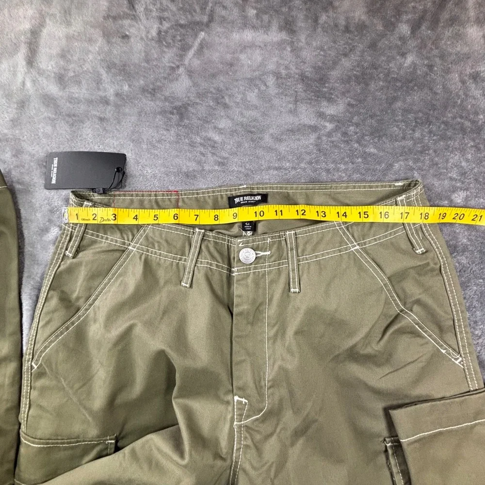 True Religion Mens Cargo Pants Olive Green White Contrast Stitch Size 34 NWT